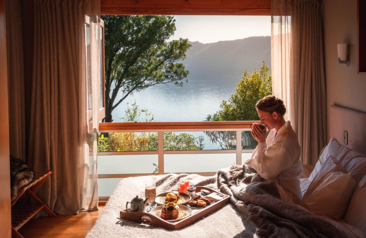 เบย์ออฟแมนนี่โคเวสรีสอร์ต Hotel Arthur's Bay ภายนอก รูปภาพ