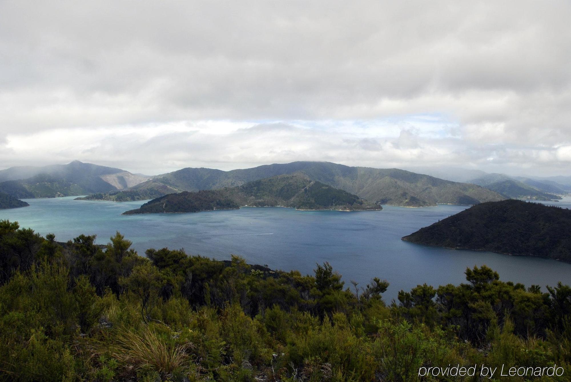 เบย์ออฟแมนนี่โคเวสรีสอร์ต Hotel Arthur's Bay ภายนอก รูปภาพ