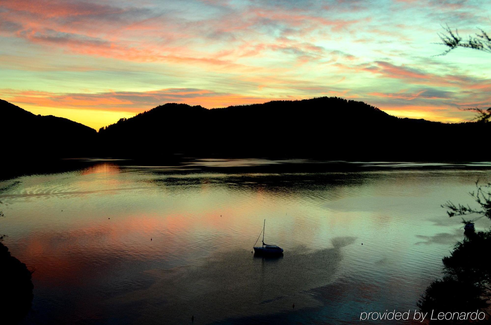 เบย์ออฟแมนนี่โคเวสรีสอร์ต Hotel Arthur's Bay ภายนอก รูปภาพ